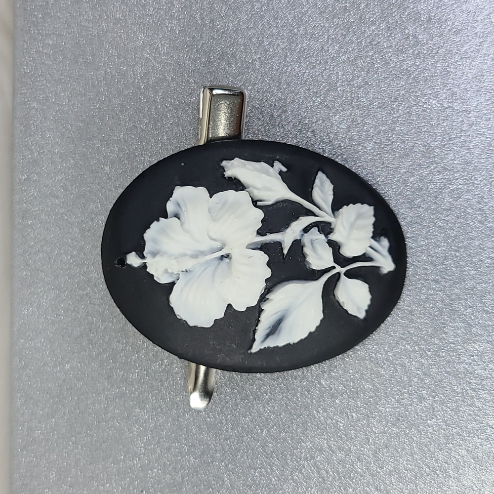Retro Hair Clip Lapel Pin Hibiscus Floral Cameo Black White Pin Up Rockabilly